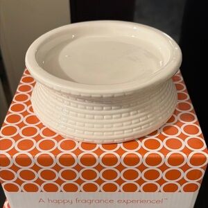 Gold Canyon White Candle Holder